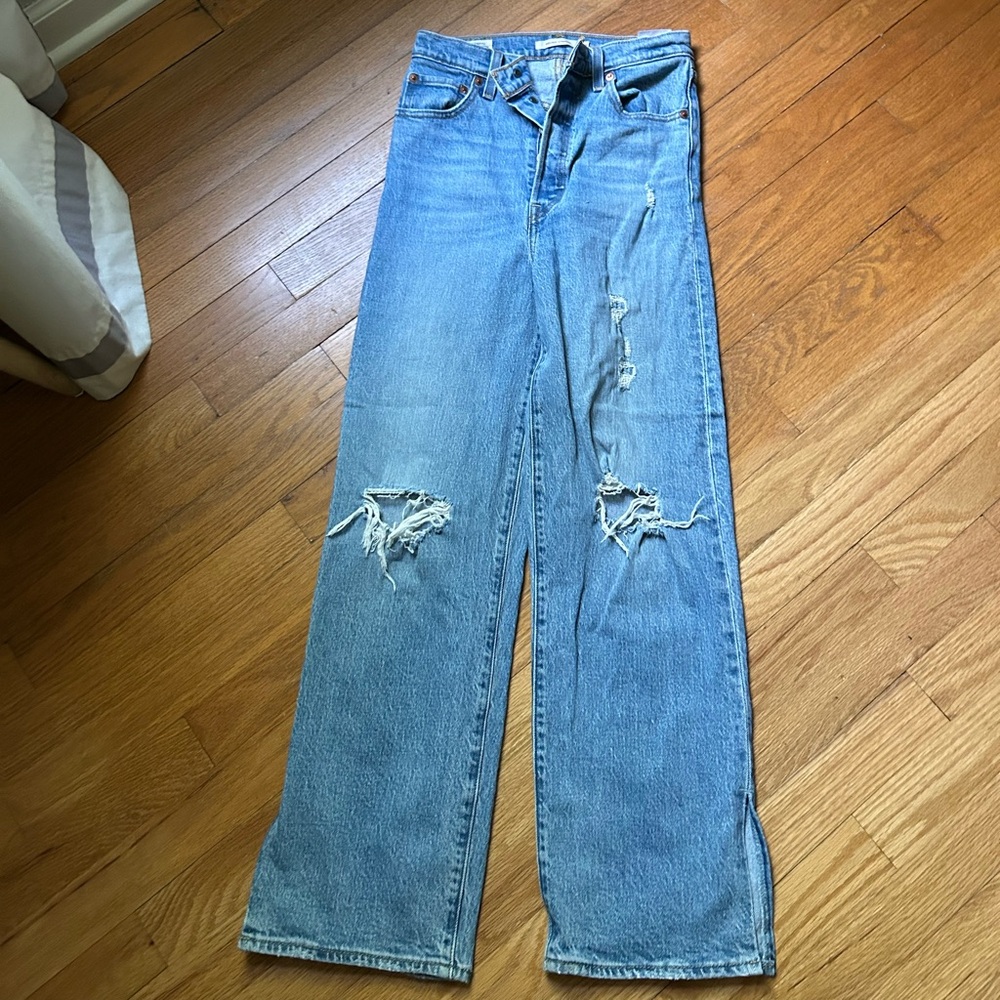 Levi’s high waisted jeans